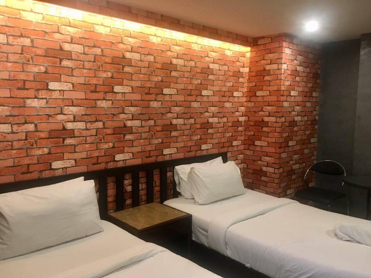 Ton Aor Place Hotel Bangkok Zewnętrze zdjęcie